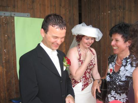 Hochzeit 035.jpg   33kb   26.03.2021 22:25:28